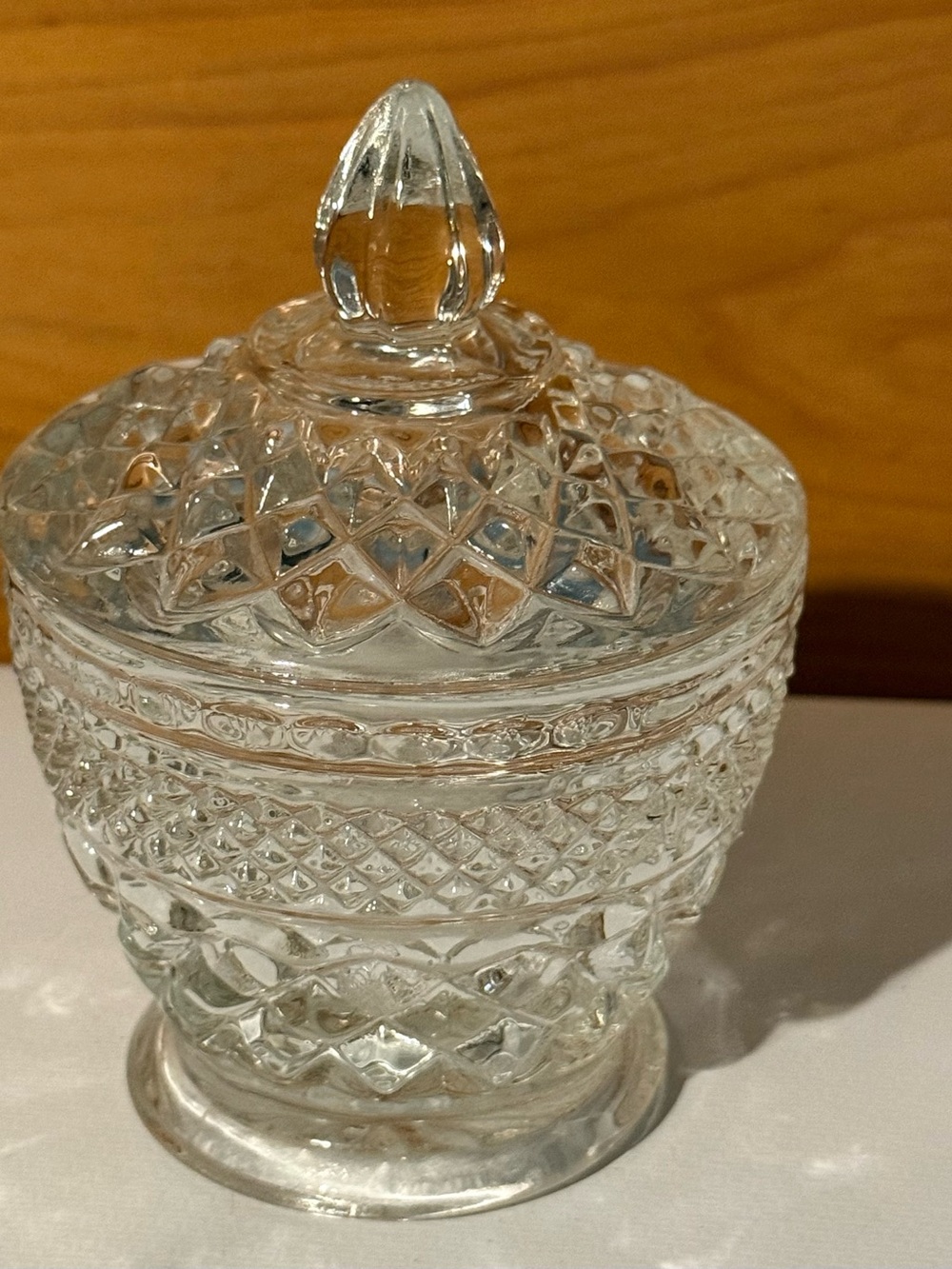 vintage Anchor Hocking Wexford 
Small candy or sugar bowl